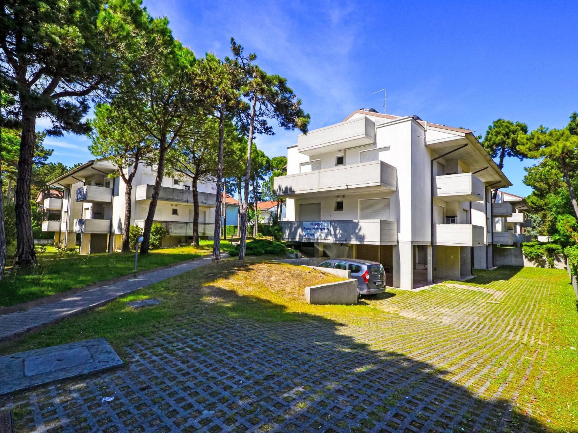 Apartment Parco Hemingway-1 By Interhome Lignano Sabbiadoro Bagian luar foto